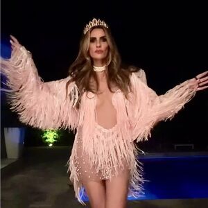 Elegant Pink Feathered Women's Outfit